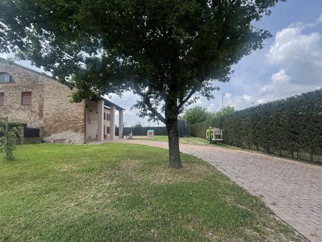 Villa in vendita a Parma PR