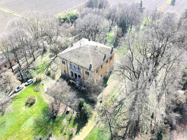 Villa in vendita a Parma PR