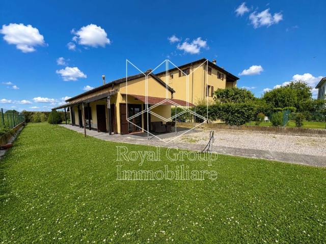 Villa in vendita a Parma PR