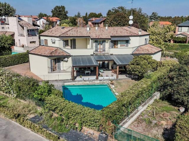 Villa in vendita a Parma PR
