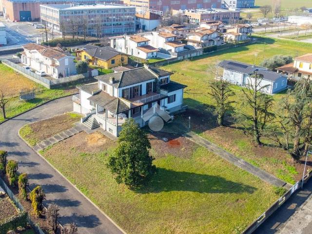Villa in vendita a Parma PR