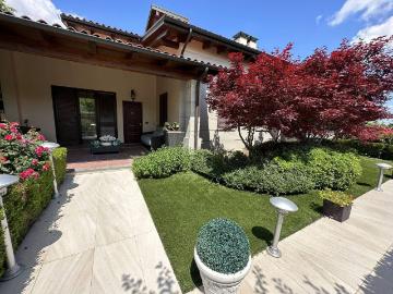 Villa in vendita a Parma PR
