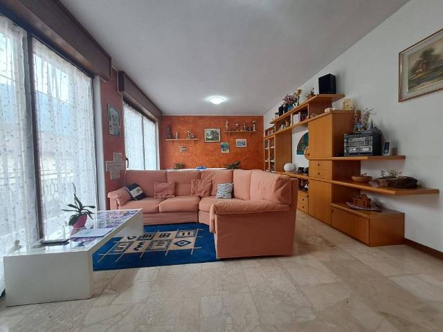 Villa in vendita a Parre BG