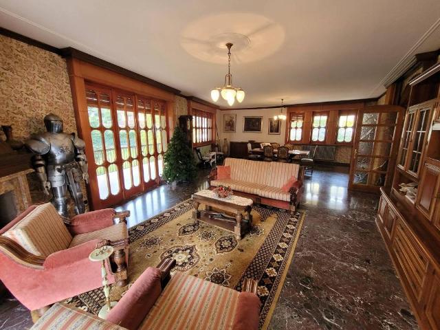 Villa in vendita a Parre BG