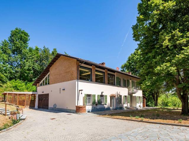Villa in vendita a Passerano Marmorito AT