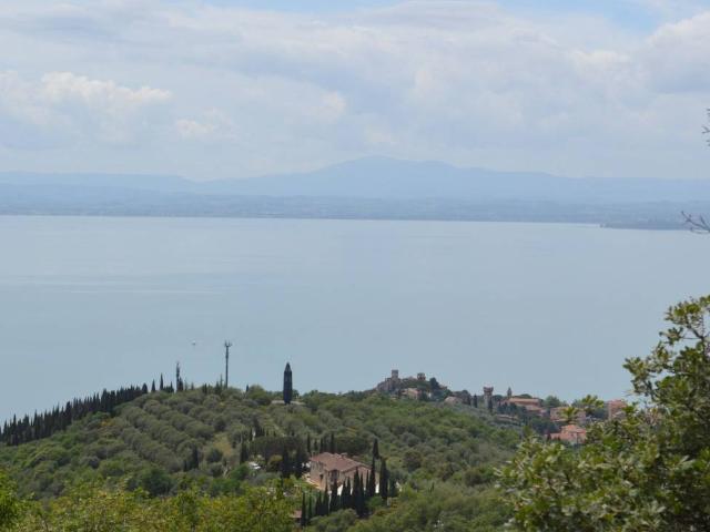 Villa in vendita a Passignano sul Trasimeno PG