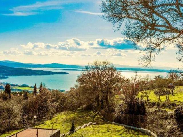 Villa in vendita a Passignano sul Trasimeno PG