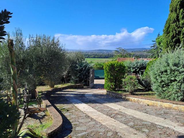 Villa in vendita a Passignano sul Trasimeno PG