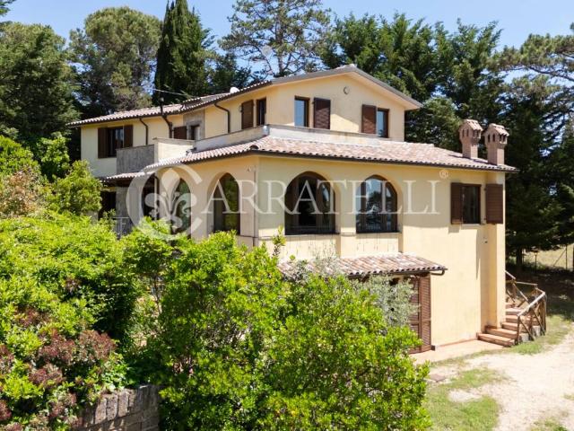 Villa in vendita a Passignano sul Trasimeno PG