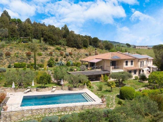 Villa in vendita a Passignano sul Trasimeno PG