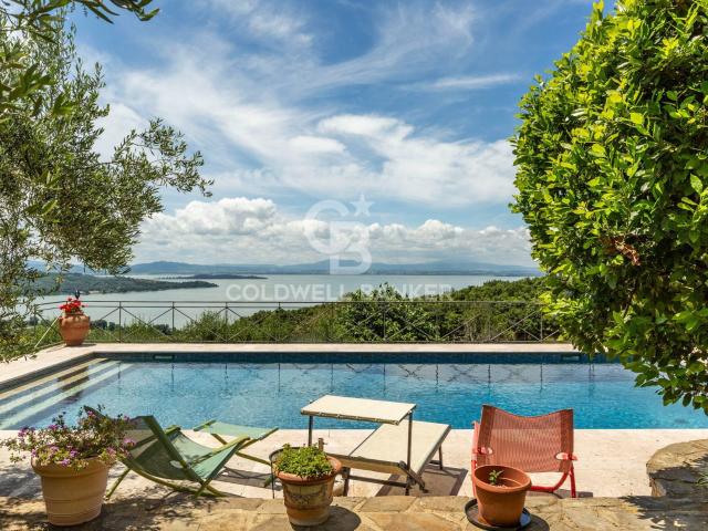 Villa in vendita a Passignano sul Trasimeno