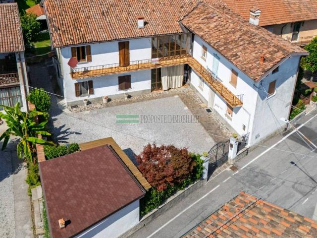 Villa in vendita a Passirano BS