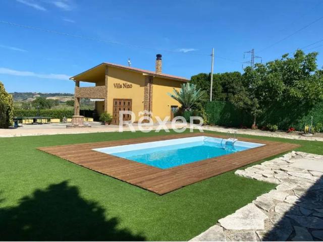 Villa in vendita a Petacciato CB