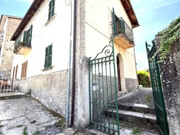 Villa in vendita a Petrella Salto RI