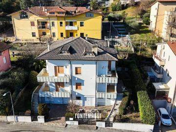 Villa in vendita a Petriano PU