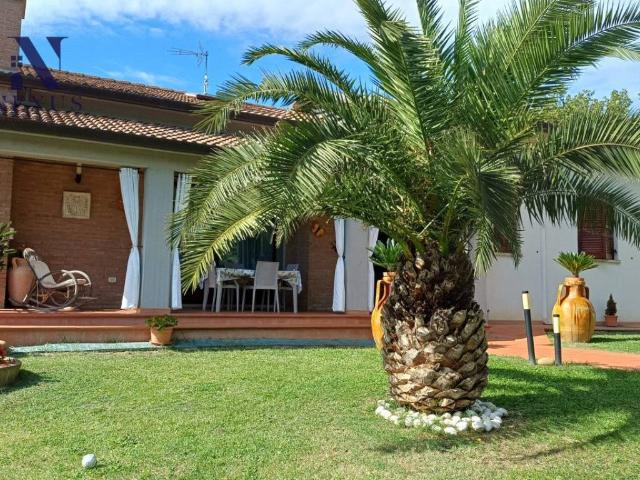 Villa in vendita a Petriano PU