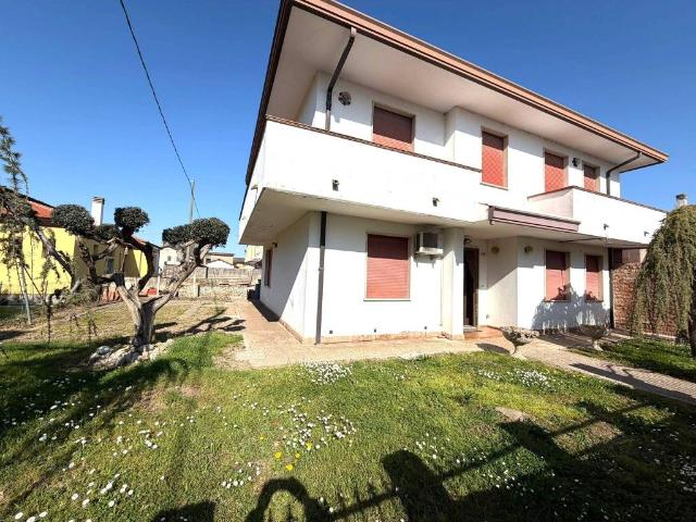 Villa in vendita a Pettorazza Grimani RO