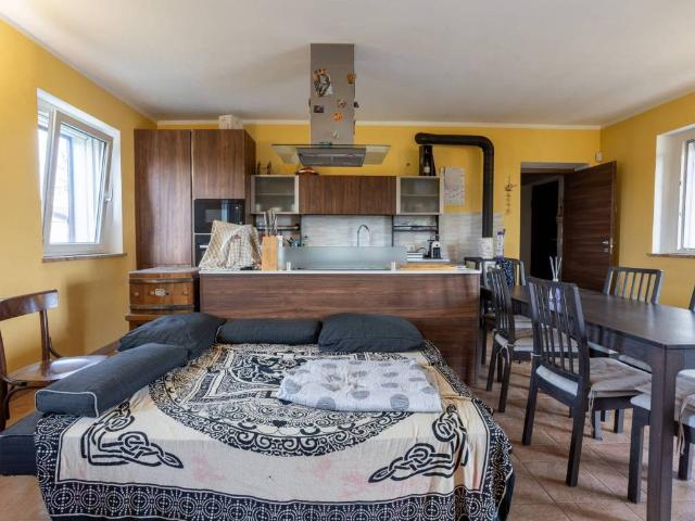 Villa in vendita a Pezzana VC