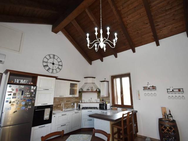 Villa in vendita a Pezzana VC