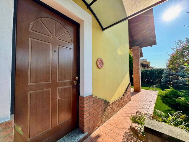 Villa in vendita a Pezzana VC