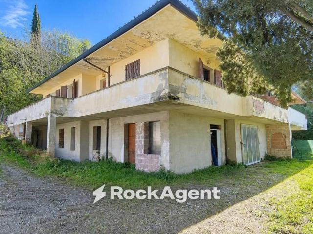 Villa in vendita a Peccioli PI