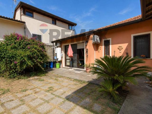 Villa in vendita a Pedara CT