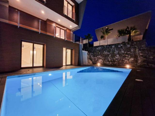 Villa in vendita a Pedara CT