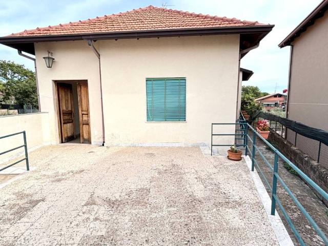 Villa in vendita a Pedara CT