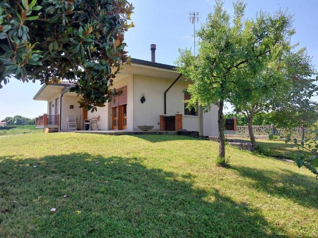 Villa in vendita a Pederobba TV