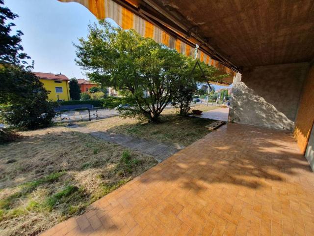 Villa in vendita a Pedrengo BG