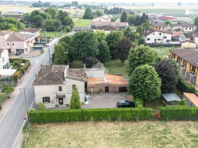 Villa in vendita a Pegognaga MN