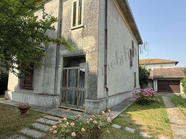 Villa in vendita a Pegognaga MN