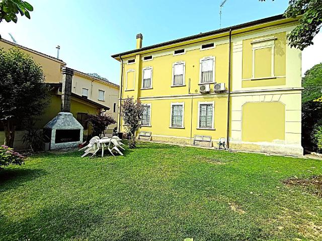 Villa in vendita a Pegognaga MN