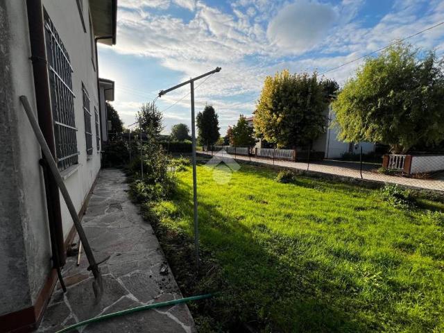 Villa in vendita a Pegognaga MN