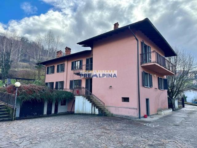 Villa in vendita a Peia BG
