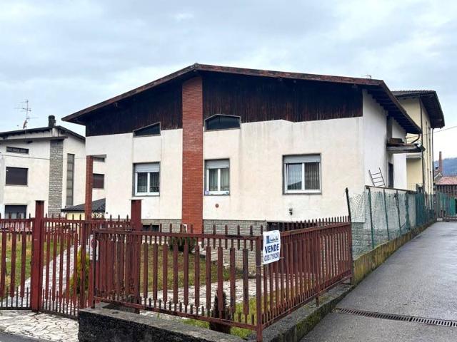 Villa in vendita a Peia BG
