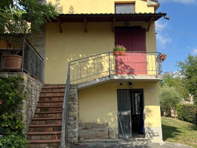 Villa in vendita a Pellegrino Parmense PR