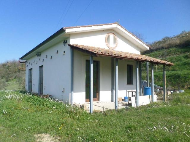 Loft / Open Space in vendita a Penna in Teverina TR