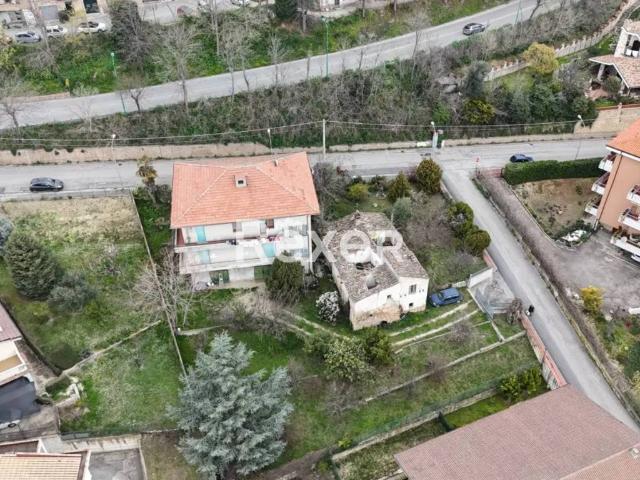 Villa in vendita a Penne PE