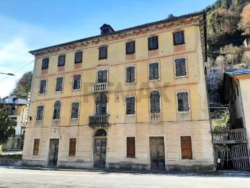 Villa in vendita a Perarolo di Cadore BL