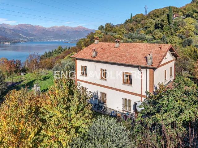 Villa in vendita a Perledo LC