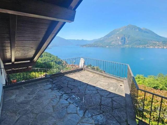 Villa in vendita a Perledo LC