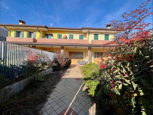 Villa in vendita a Pernumia PD