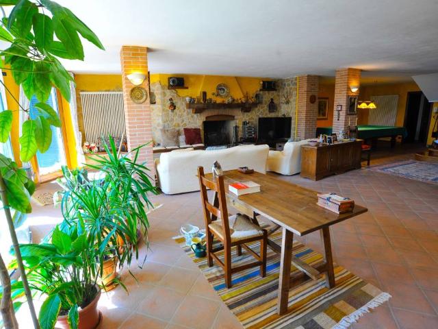 Villa in vendita a Perugia PG