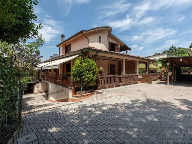 Villa in vendita a Perugia PG