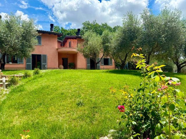 Villa in vendita a Perugia PG