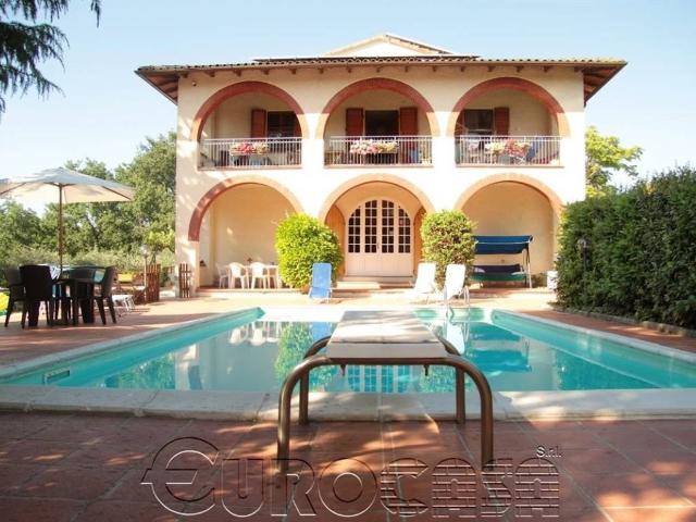 Villa in vendita a Perugia PG