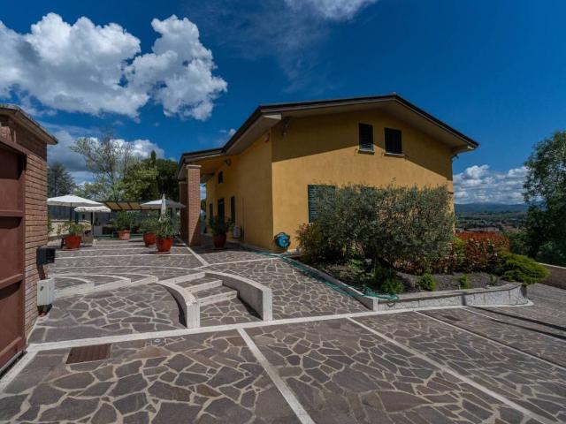 Villa in vendita a Perugia PG