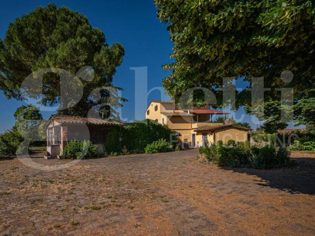 Villa in vendita a Perugia PG