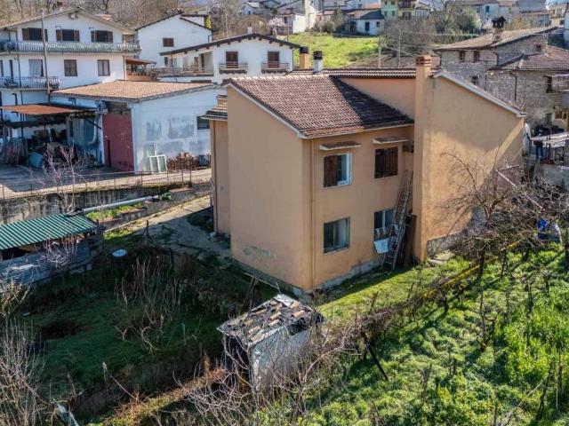 Villa in vendita a Pescorocchiano RI